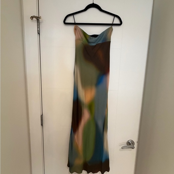 Reformation Joana Dress in Blur - Picture 5 of 6